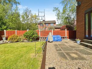 Photo 30- click for photo gallery